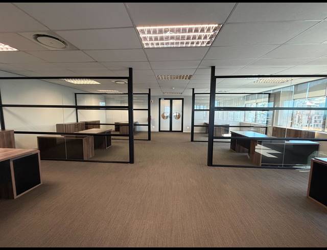 798.90M² BUILDING TO LET IN CAPE TOWN CITY CENTRE